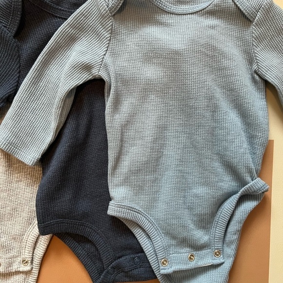 Trio of adorable waffle knit long sleeve onesies - Picture 3 of 5